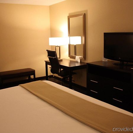 Holiday Inn Express - Ludlow - Chicopee Area By Ihg Εξωτερικό φωτογραφία