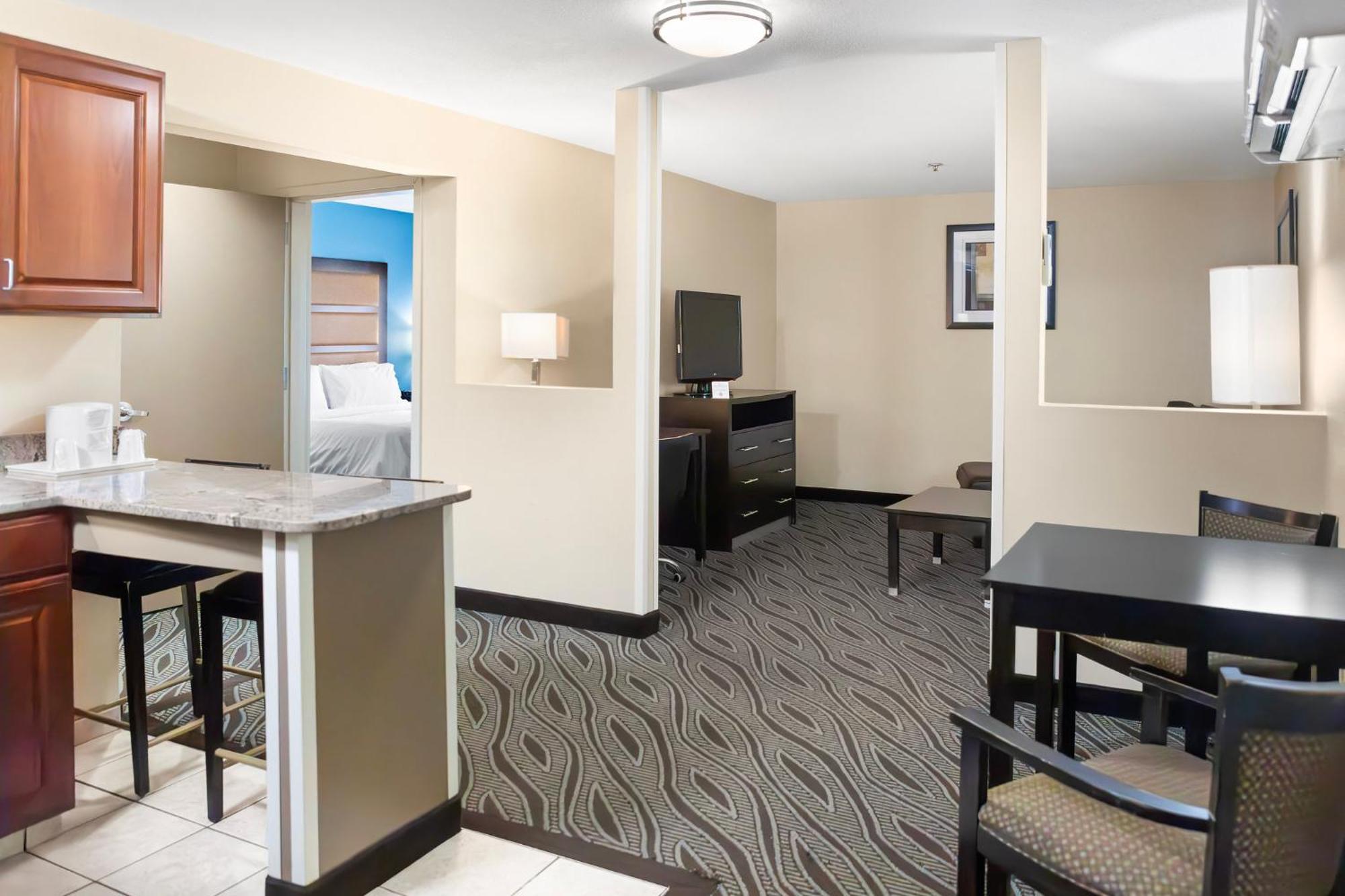 Holiday Inn Express - Ludlow - Chicopee Area By Ihg Εξωτερικό φωτογραφία