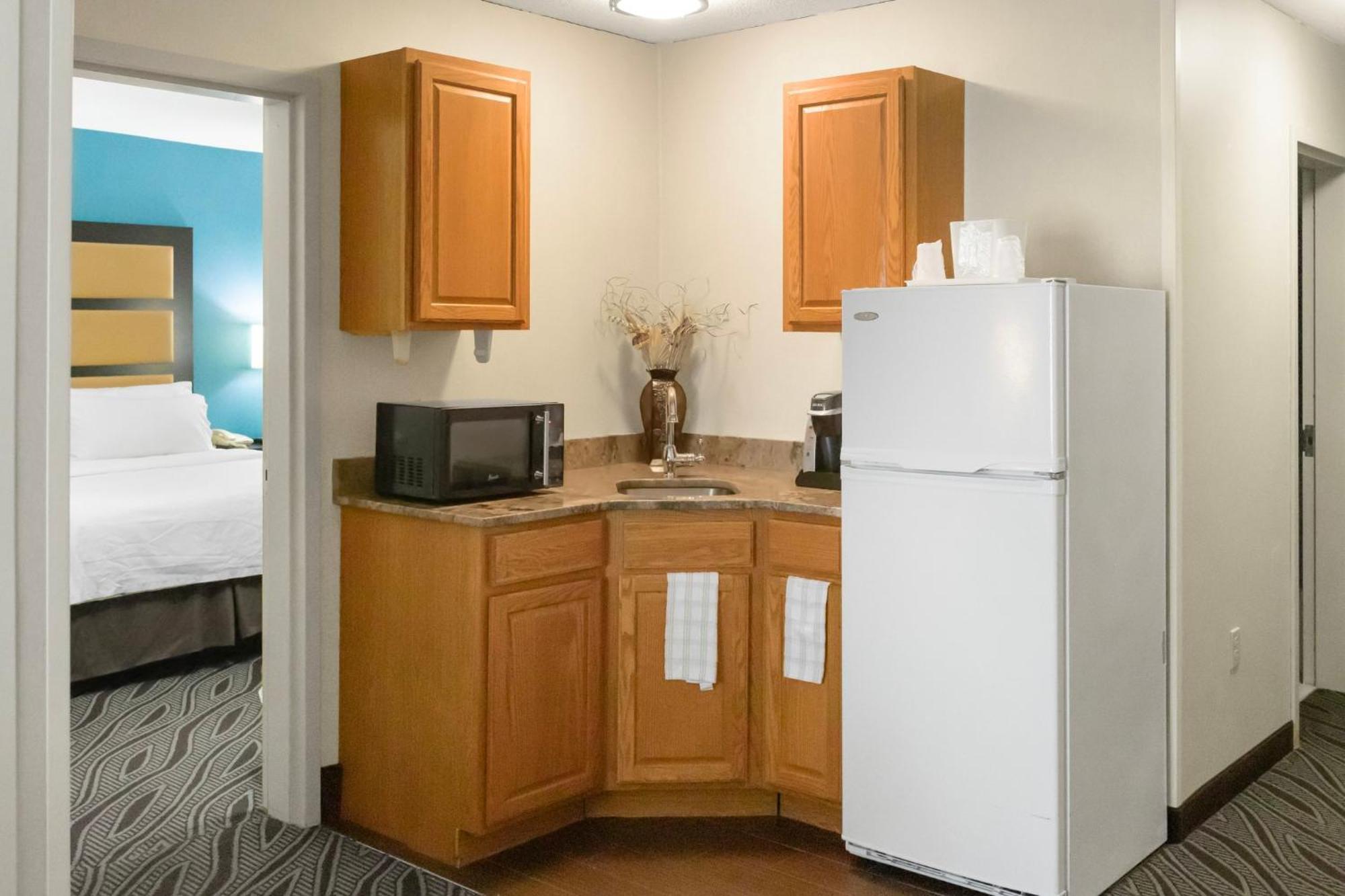 Holiday Inn Express - Ludlow - Chicopee Area By Ihg Εξωτερικό φωτογραφία